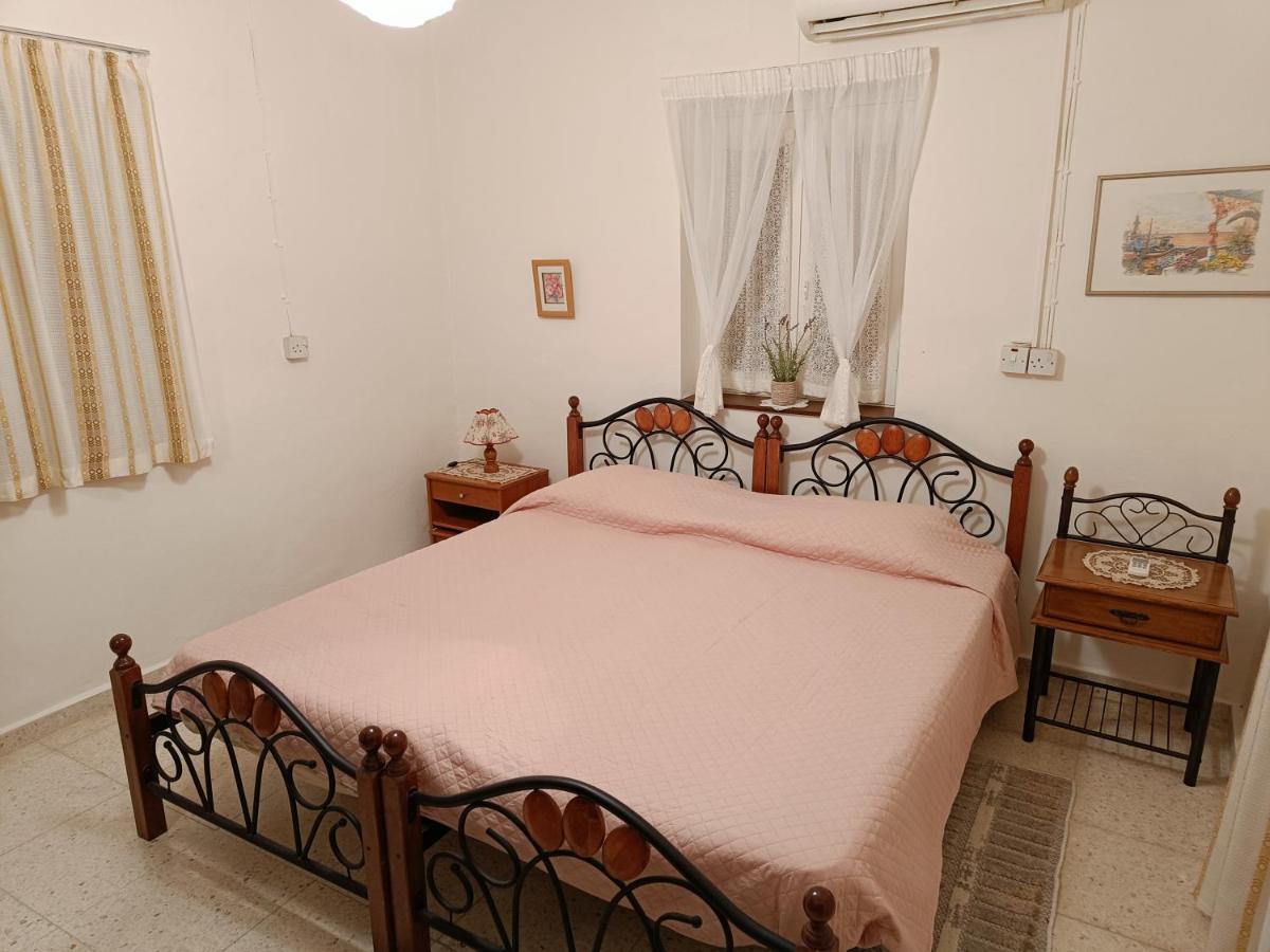 The Grapevine Guest House Paphos Exteriér fotografie